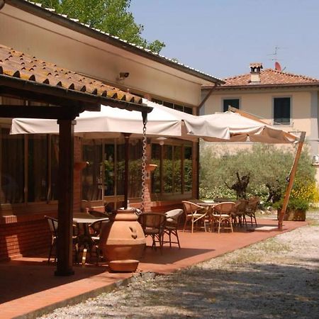 Hotel Giuly Торре-дель-Лаго-Пуччини Экстерьер фото