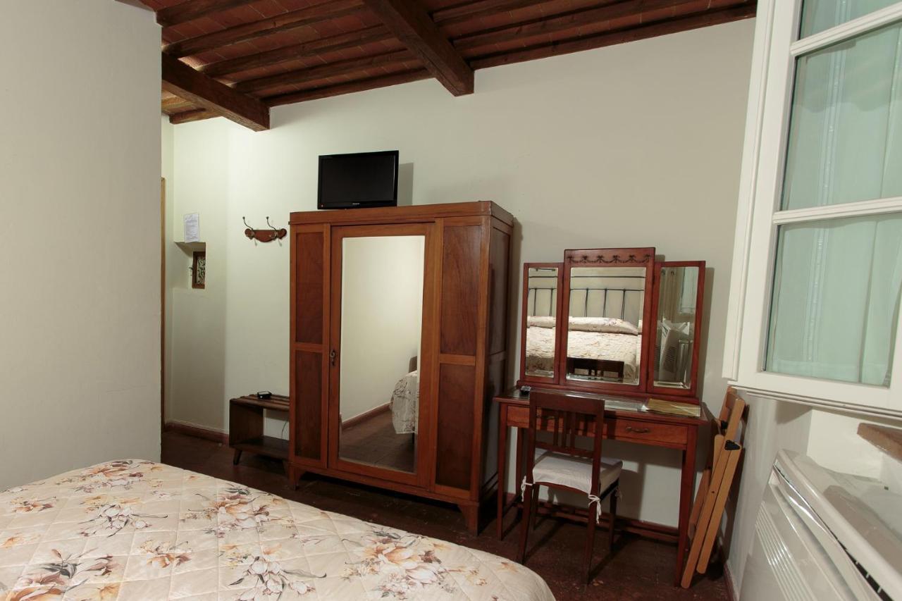 Hotel Giuly Торре-дель-Лаго-Пуччини Экстерьер фото